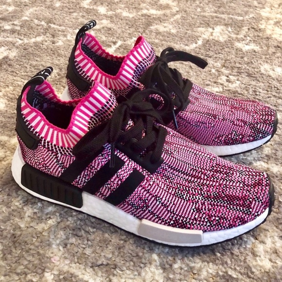 Nmd R1 Primeknit Shock Pink Fits Sz 9 